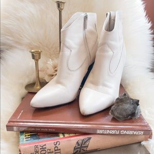 Vince Camuto Movinta Booties, Ivory, 7M